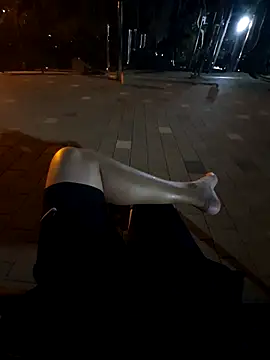 Snapshot of starvingo2002 chatting on September 15, 11:21 am starvingo2002 online show from September 15, 11:21 am