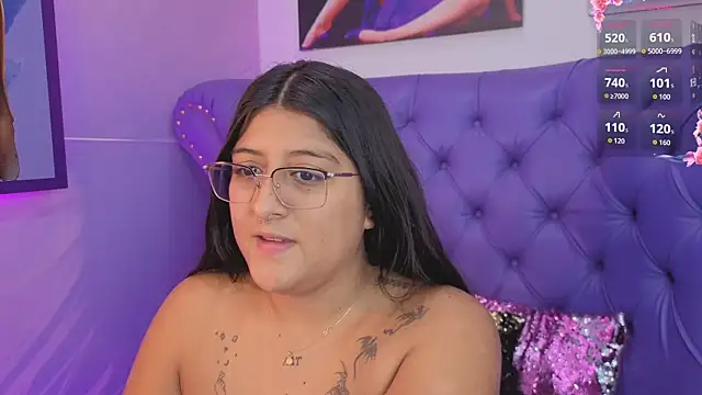 Snapshot of megann__up chatting on July 13, 3:17 am megann up online show from July 13, 3:17 am
