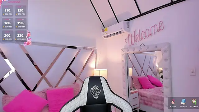 megann  up online show from April 7, 8:54 pm