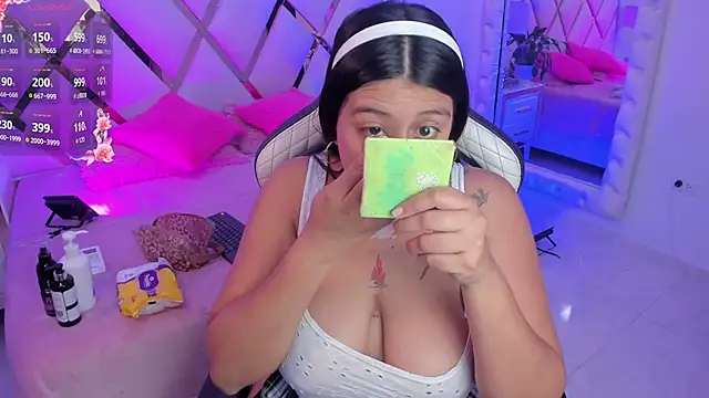 megann  up online show from March 21, 3:30 am