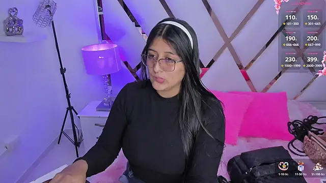 megann  up online show from November 16, 3:22 am