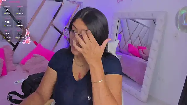 megann  up online show from October 12, 11:28 pm