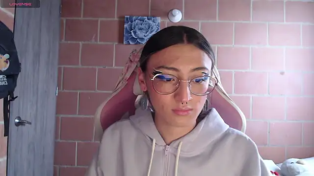 Andrea camilaaa online show from February 19, 12:57 pm