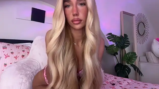 KENNIEXROSE online show from April 13, 11:20 pm