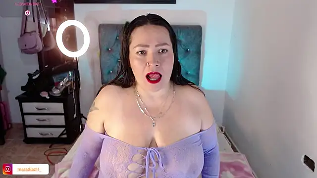 MaraDiaz11 online show from May 13, 8:16 pm