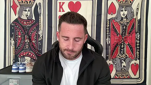 Snapshot of brettmycles28 chatting on November 5, 3:59 pm brettmycles28 online show from November 5, 3:59 pm