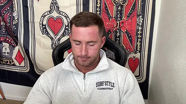 Snapshot of brettmycles28 chatting on December 1, 10:32 pm brettmycles28 online show from December 1, 10:32 pm