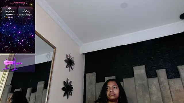 MisRoos online show from July 9, 7:46 pm
