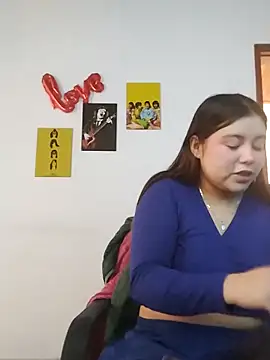 LucyPetit online show from December 3, 12:48 pm