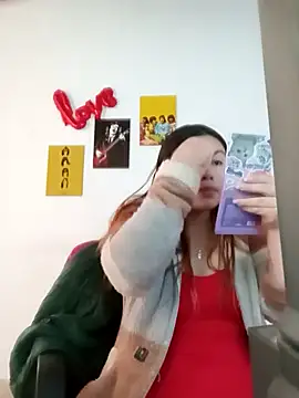 LucyPetit online show from November 27, 1:11 pm