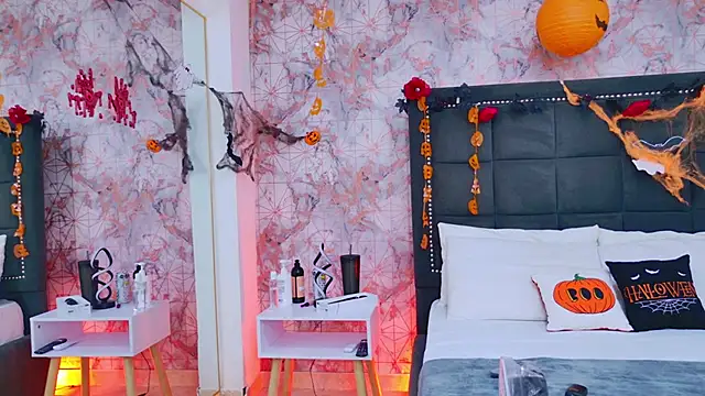 Angelique Angell online show from November 2, 7:41 pm