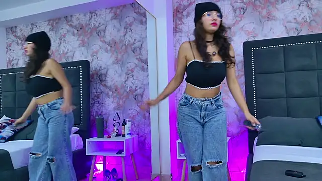 Angelique Angell online show from January 8, 7:42 pm