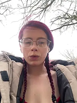 raen001 online show from March 24, 8:58 am