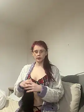 raen001 online show from February 5, 9:38 am