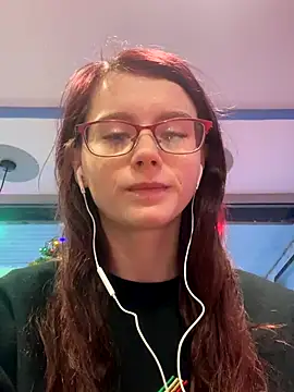 raen001 online show from December 15, 9:04 am