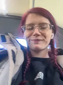 raen001 online show from March 25, 10:14 am