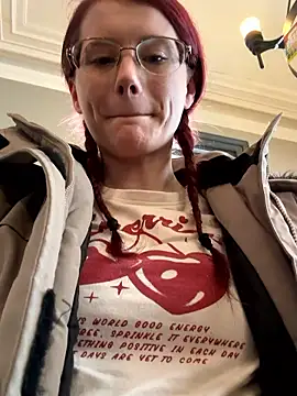 raen001 online show from March 5, 9:17 am