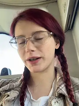 raen001 online show from February 25, 8:58 am