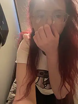 raen001 online show from February 11, 10:04 am