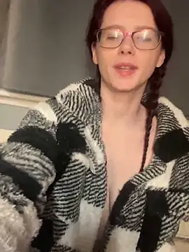 raen001 online show from November 20, 9:47 pm