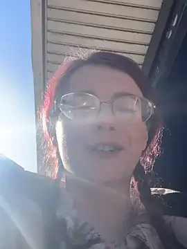 raen001 online show from April 13, 9:24 am