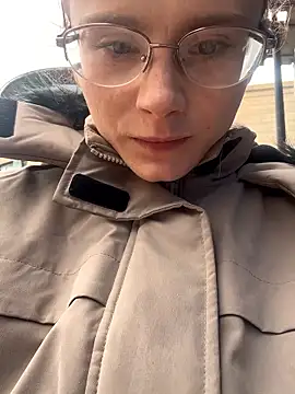 raen001 online show from March 9, 9:35 am