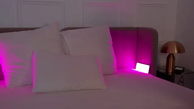 ArianaMell online show from March 19, 3:39 am