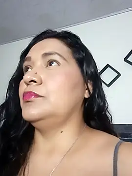 Snapshot of Laurasofia01 chatting on October 8, 4:47 am Laurasofia01 online show from October 8, 4:47 am