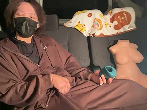 CAMEL1913 online show from April 4, 5:41 pm