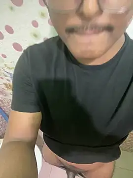 Snapshot of dickfuckerkkk chatting on October 9, 7:53 am dickfuckerkkk online show from October 9, 7:53 am