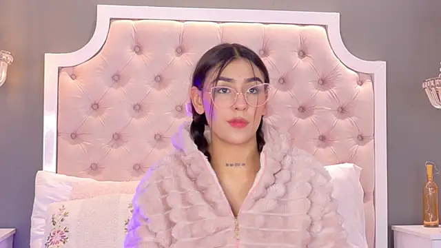 VioletBlaze online show from November 10, 1:16 pm