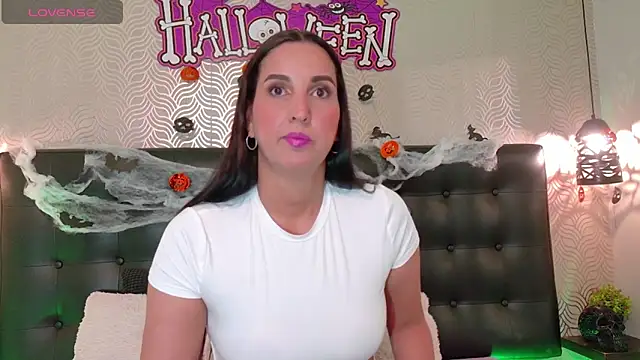 Sharonevanss  online show from October 10, 8:42 pm