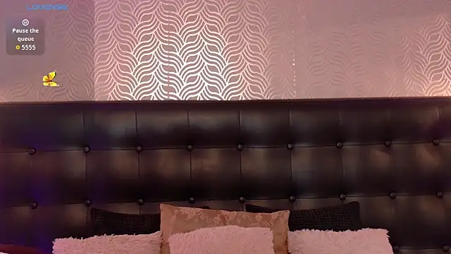 Sharonevanss  online show from September 9, 8:29 pm