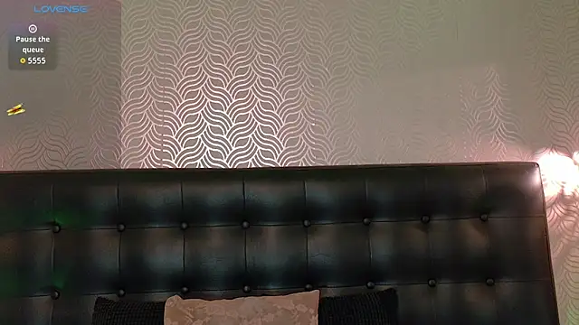 Sharonevanss  online show from September 30, 8:26 pm