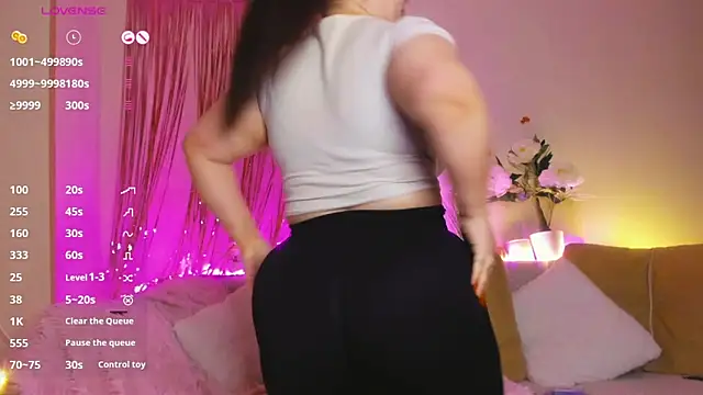 Miss Mila  online show from April 30, 6:37 pm