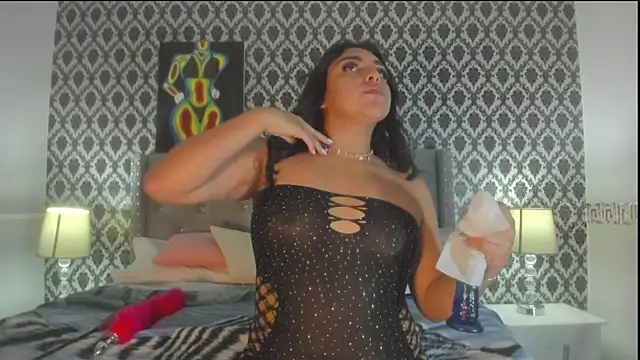 Snapshot of SyraPalmer chatting on November 4, 8:56 pm SyraPalmer online show from November 4, 8:56 pm