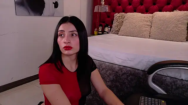 Snapshot of ZaraGold chatting on November 10, 10:37 pm ZaraGold online show from November 10, 10:37 pm