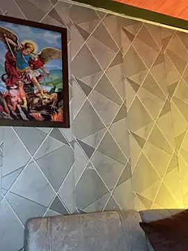 Snapshot of Alisse_taylor2 chatting on November 20, 11:22 am Alisse taylor2 online show from November 20, 11:22 am