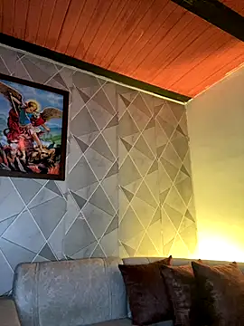 Snapshot of Alisse_taylor2 chatting on November 13, 11:47 am Alisse taylor2 online show from November 13, 11:47 am