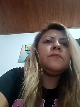 Snapshot of Mafary chatting on October 15, 1:37 am Mafary online show from October 15, 1:37 am