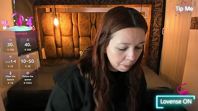 Isa Thompson   online show from January 13, 11:58 am