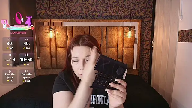 Isa Thompson   online show from February 8, 3:04 am