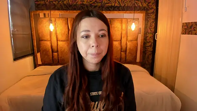 Isa Thompson   online show from November 29, 12:05 pm