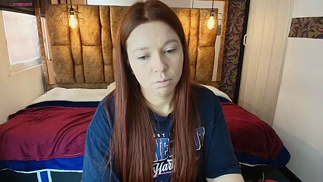 Isa Thompson   online show from May 18, 11:59 am