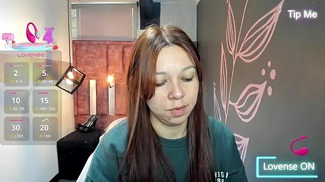 Isa Thompson   online show from September 18, 12:08 pm