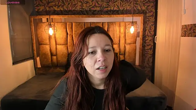 Isa Thompson   online show from January 17, 11:58 am