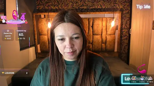 Isa Thompson   online show from January 8, 12:00 pm