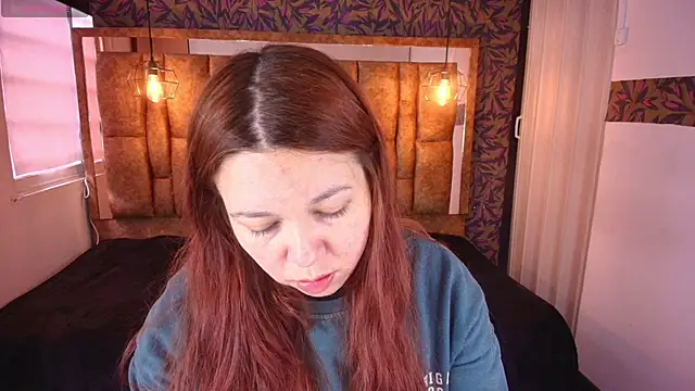 Isa Thompson   online show from April 11, 12:31 pm