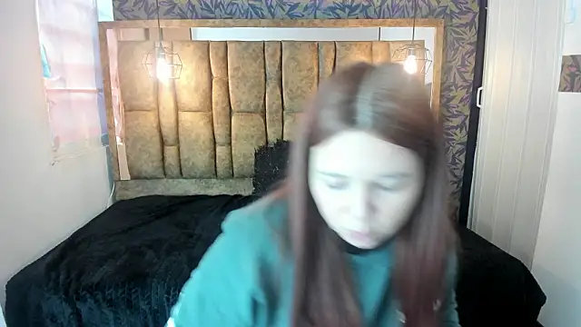 Isa Thompson   online show from February 16, 12:04 pm