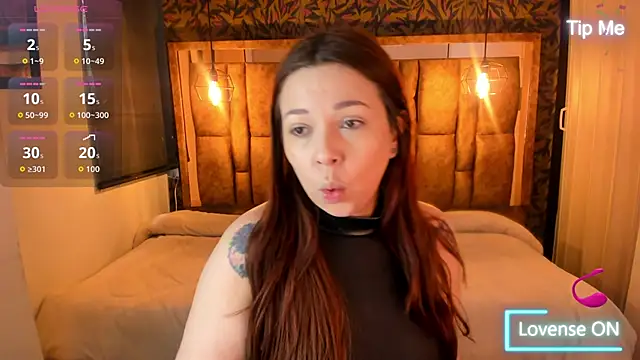 Isa Thompson   online show from November 17, 12:42 pm